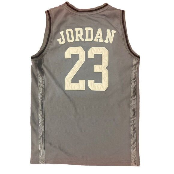 Air Jordan 23 Basketball Jersey Boys Size Large Gray White Black - Picture 2 of 6